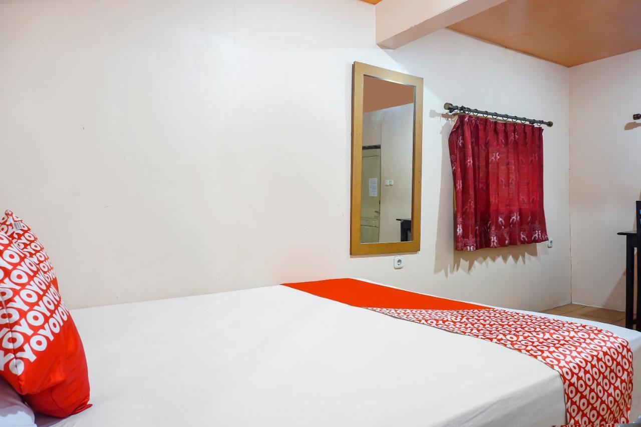 Oyo 90923 Makassar Cottage Balangberu Buitenkant foto